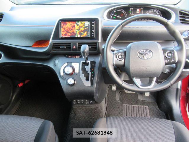 Toyota SIENTA 2019-07 8038281-3