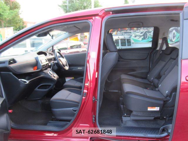 Toyota SIENTA 2019-07 8038281-7