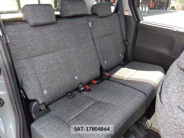 Toyota SIENTA 2024-01 8038272-11