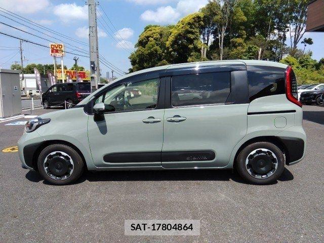 Toyota SIENTA 2024-01 8038272-15