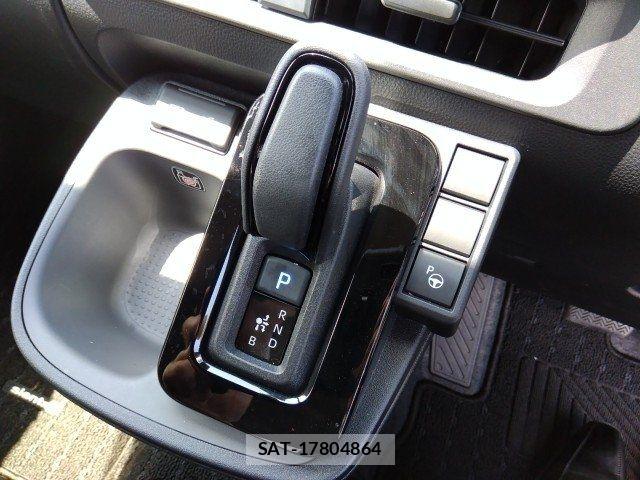 Toyota SIENTA 2024-01 8038272-24