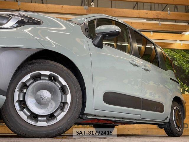 Toyota SIENTA 2023-09 8038271-12