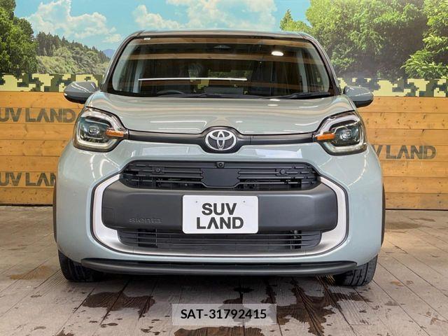 Toyota SIENTA 2023-09 8038271-13