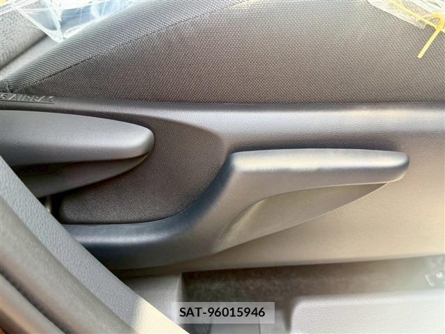 Toyota SIENTA 2026-07 8038273-13