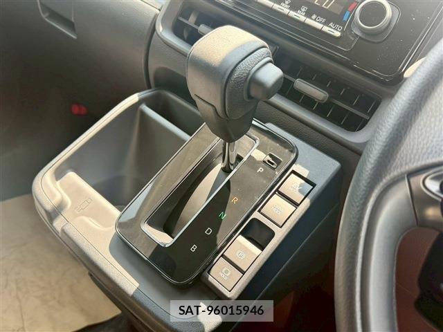Toyota SIENTA 2026-07 8038273-6