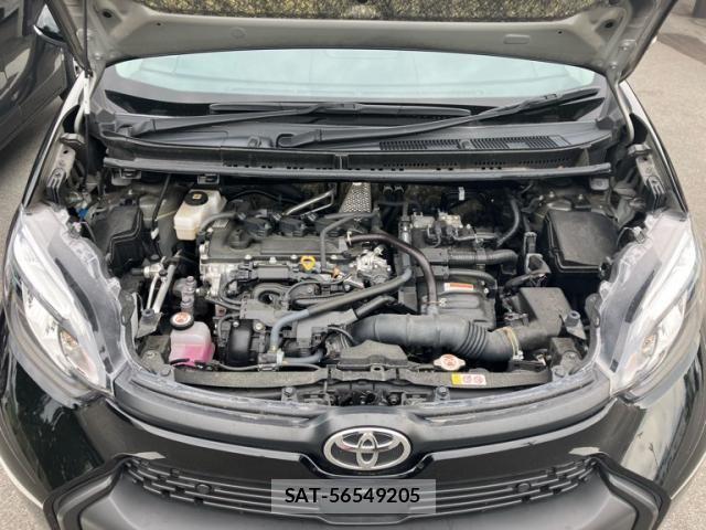 Toyota SIENTA 2023-12 8038277-7