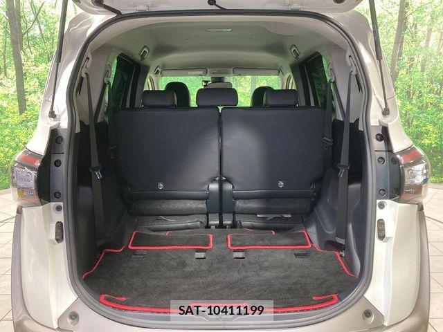 Toyota SIENTA 2018-03 8038280-10