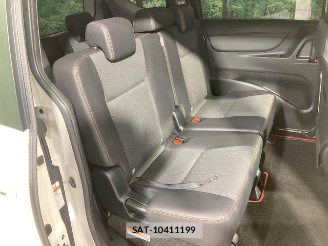 Toyota SIENTA 2018-03 8038280-8