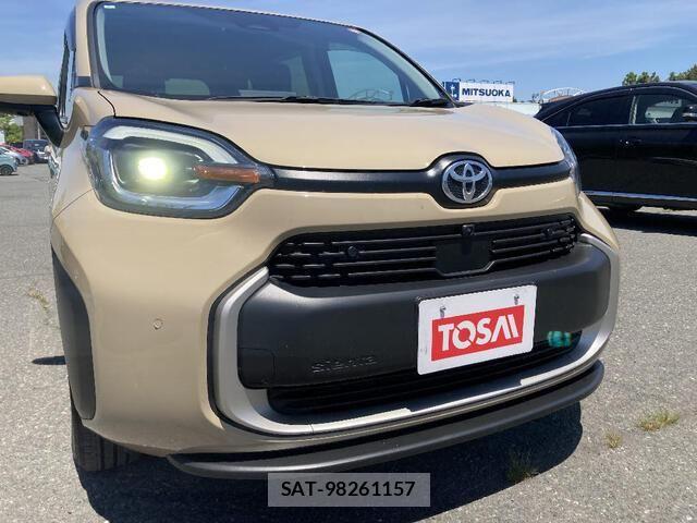 Toyota SIENTA 2024-06 8038266-26