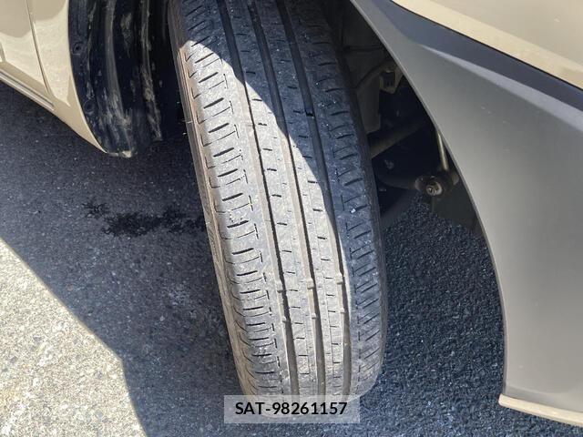 Toyota SIENTA 2024-06 8038266-27