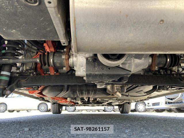 Toyota SIENTA 2024-06 8038266-29