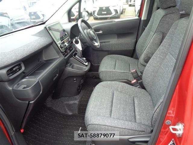 Toyota SIENTA 2022-10 8038276-9