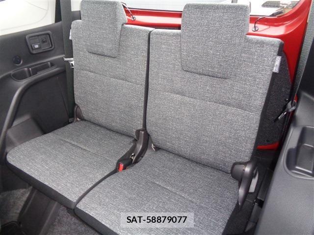 Toyota SIENTA 2022-10 8038276-12