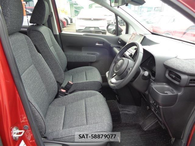 Toyota SIENTA 2022-10 8038276-14