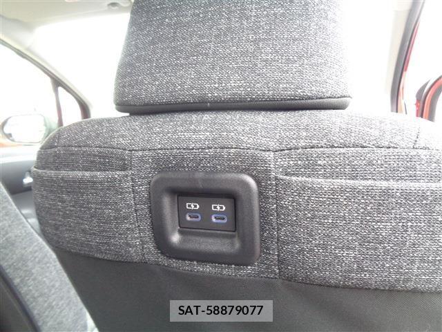 Toyota SIENTA 2022-10 8038276-16