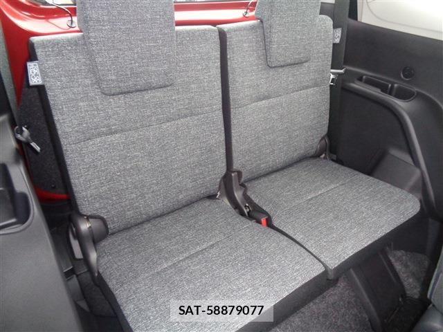 Toyota SIENTA 2022-10 8038276-17