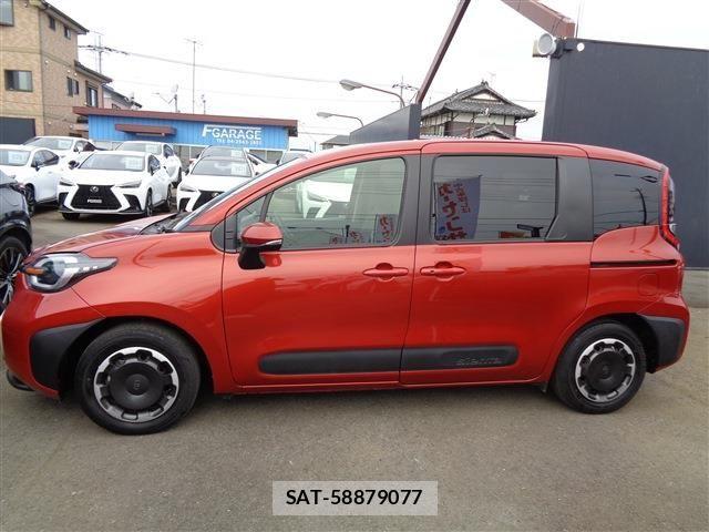 Toyota SIENTA 2022-10 8038276-4