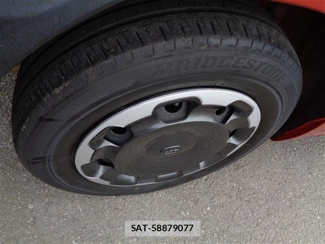 Toyota SIENTA 2022-10 8038276-8