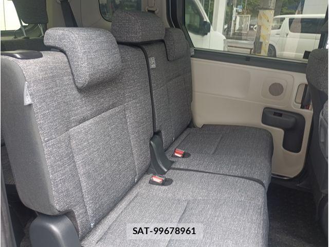 Toyota SIENTA 2022-10 8038279-14