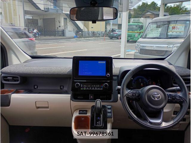 Toyota SIENTA 2022-10 8038279-17