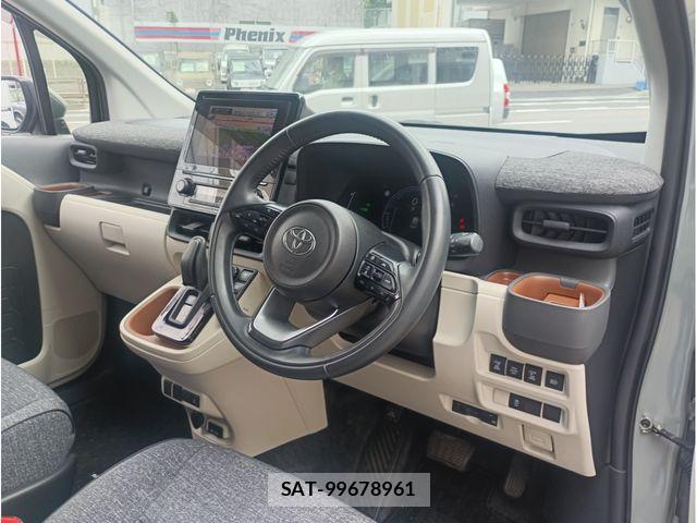 Toyota SIENTA 2022-10 8038279-5