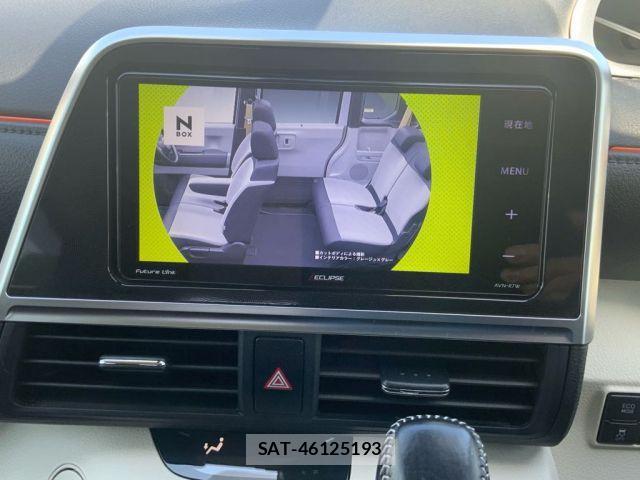 Toyota SIENTA 2017-07 8038284-8