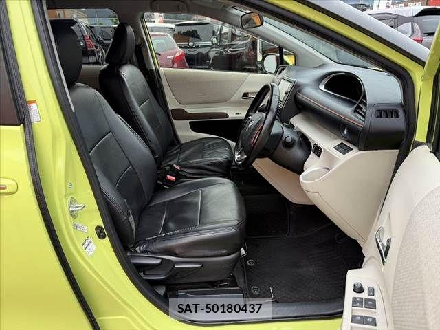 Toyota SIENTA 2016-09 8038285-15