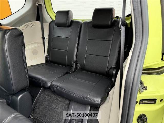 Toyota SIENTA 2016-09 8038285-18