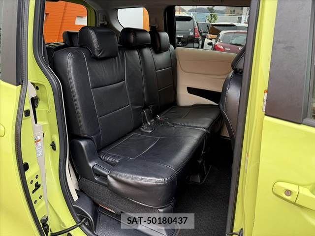 Toyota SIENTA 2016-09 8038285-20