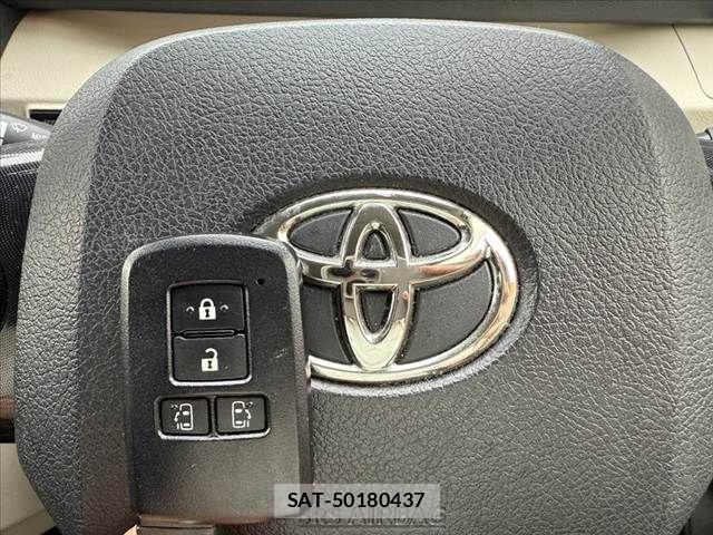 Toyota SIENTA 2016-09 8038285-3