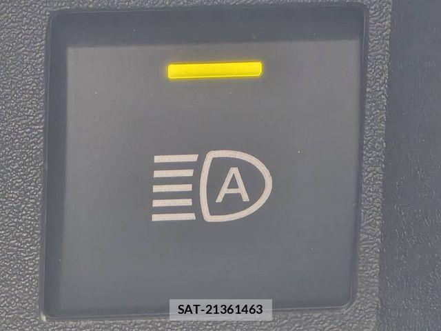 Toyota SIENTA 2023-05 8038274-17