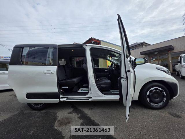 Toyota SIENTA 2023-05 8038274-4
