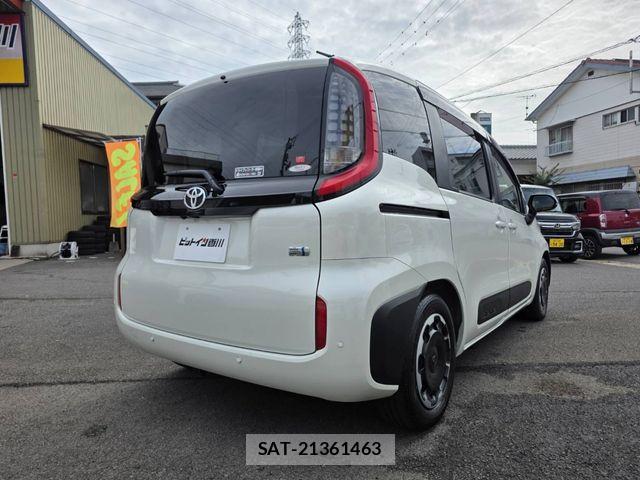 Toyota SIENTA 2023-05 8038274-5