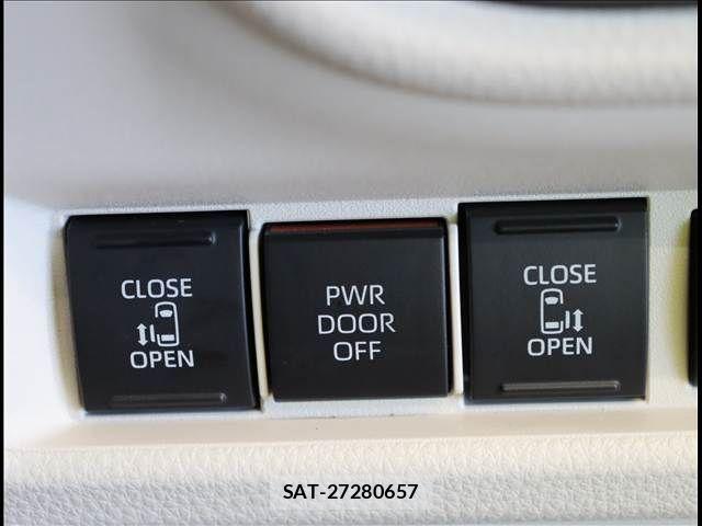 Toyota SIENTA 2024-12 8038267-11