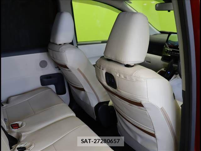 Toyota SIENTA 2024-12 8038267-26