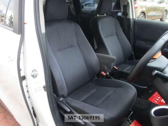 Toyota SIENTA 2015-12 8038288-27