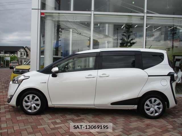 Toyota SIENTA 2015-12 8038288-2