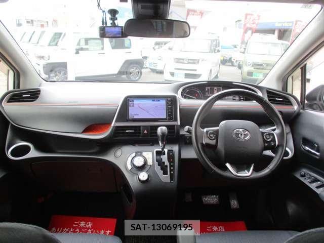 Toyota SIENTA 2015-12 8038288-6
