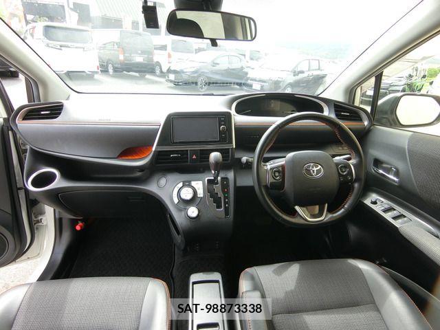 Toyota SIENTA 2017-11 8038282-2