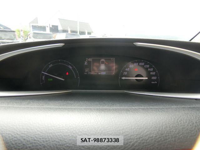 Toyota SIENTA 2017-11 8038282-8