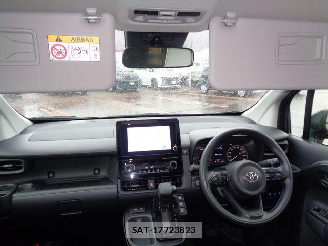 Toyota SIENTA 2024-09 8038268-8