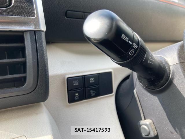 Toyota SIENTA 2016-12 8075584-15