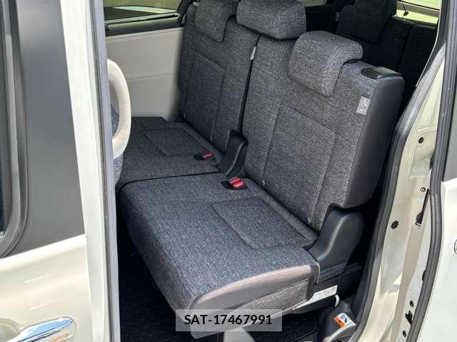 Toyota SIENTA 2022-11 8075570-28