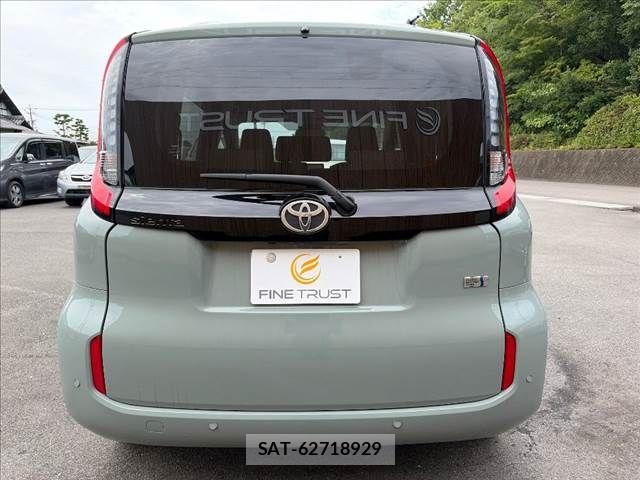 Toyota SIENTA 2023-07 8075578-18