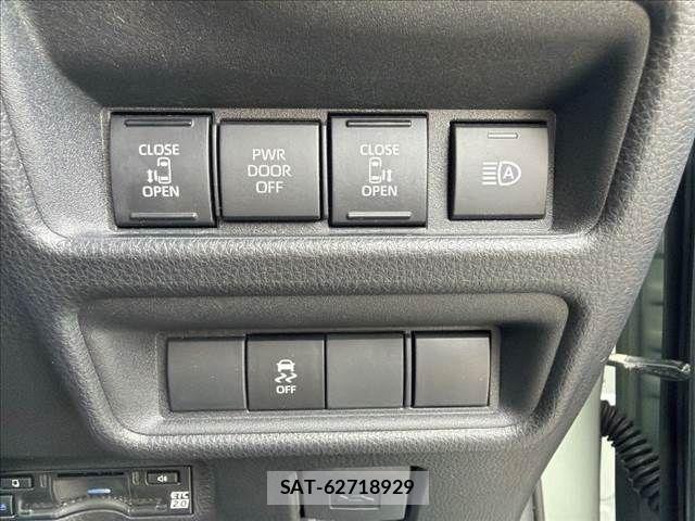 Toyota SIENTA 2023-07 8075578-6