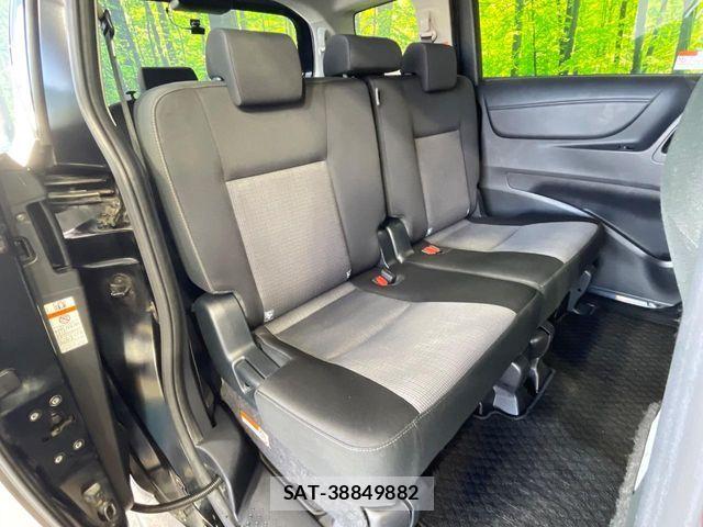 Toyota SIENTA 2019-03 8101900-9