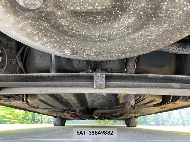 Toyota SIENTA 2019-03 8101900-19