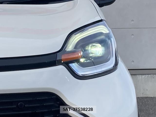Toyota SIENTA 2022-11 8101895-9
