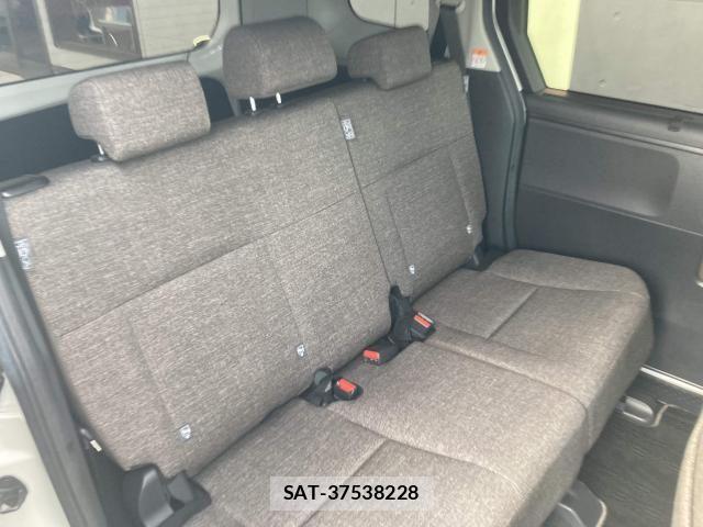 Toyota SIENTA 2022-11 8101895-20