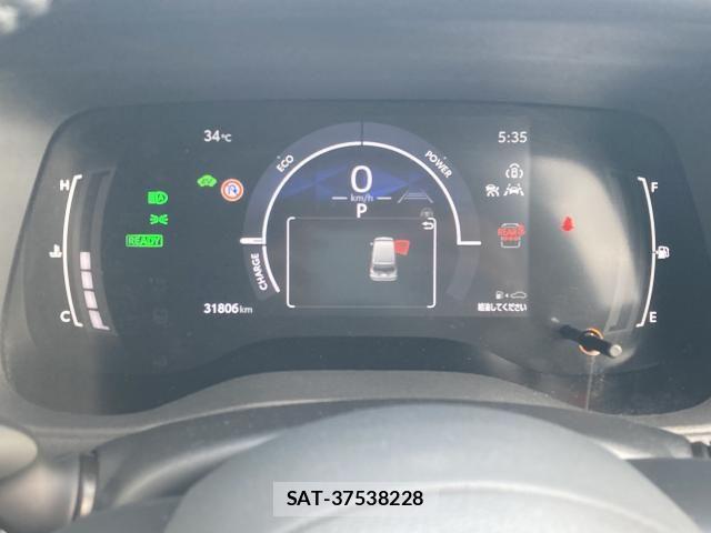 Toyota SIENTA 2022-11 8101895-29